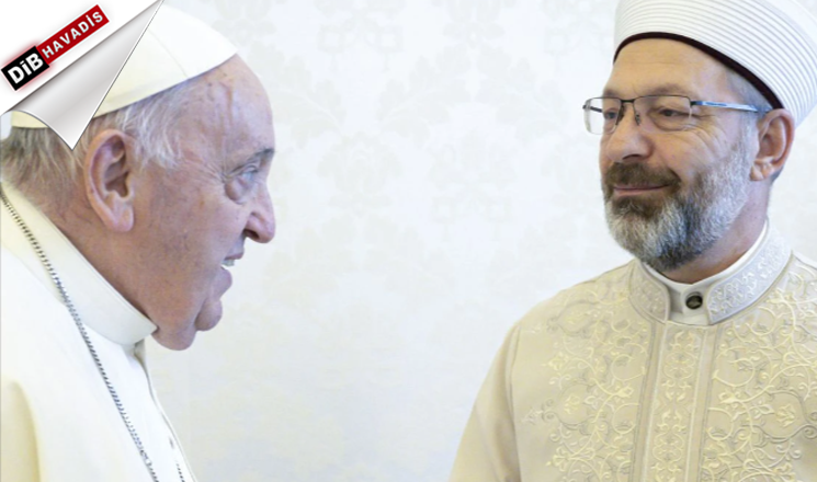 Papa Franciscus'tan Cumhurbaşkanı Erdoğan'a dünya barışına yaptıkları için teşekkür